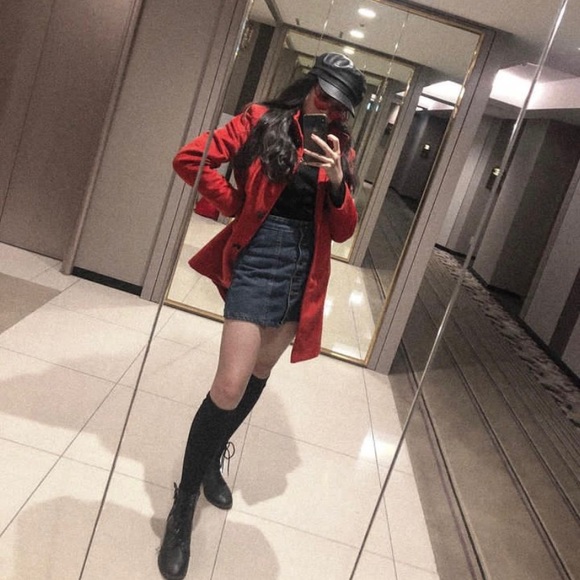 Hi! This is Pratiksha🤍🦋 Here to clear out pre-loved pieces from my wardrobe! - Picture 3 of 8